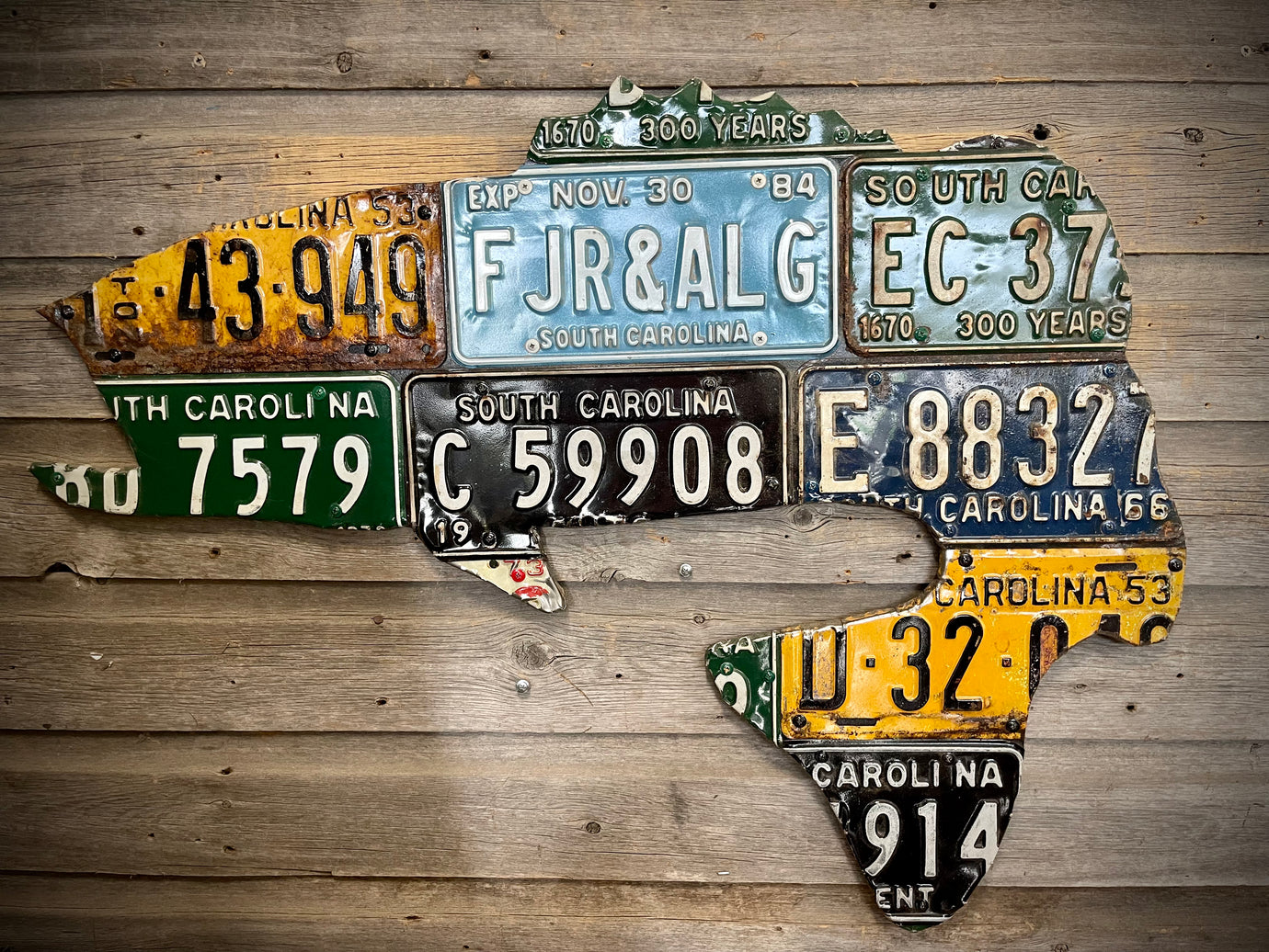 South Carolina Antique Largemouth Bass License Plate Art - Ready-to-Ship